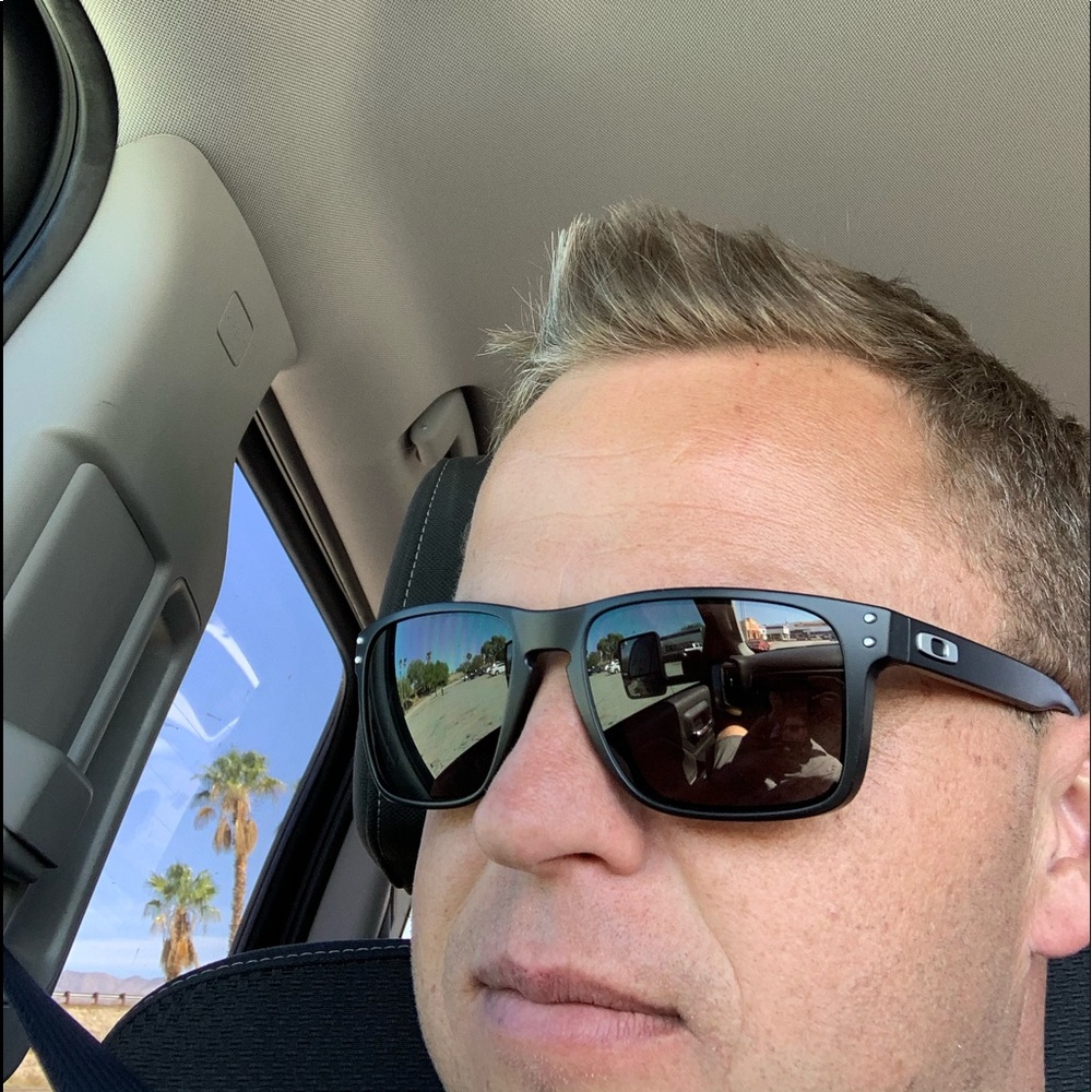 Meet your Posher, Shawn